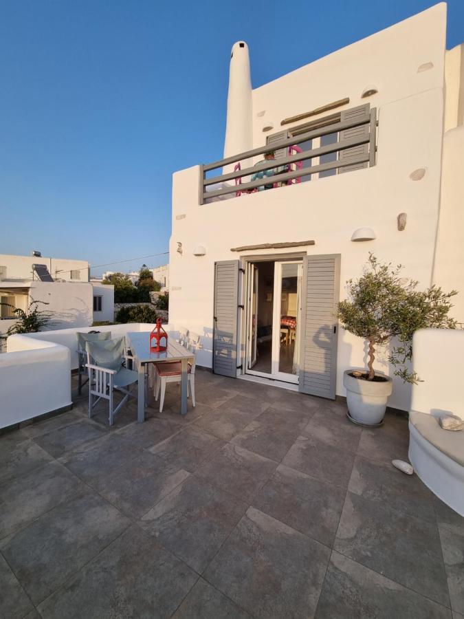 Hara'S Villa In Naousa , Paros Екстер'єр фото