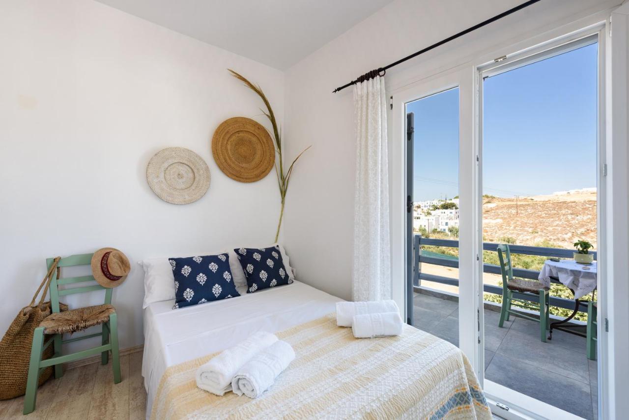 Hara'S Villa In Naousa , Paros Екстер'єр фото