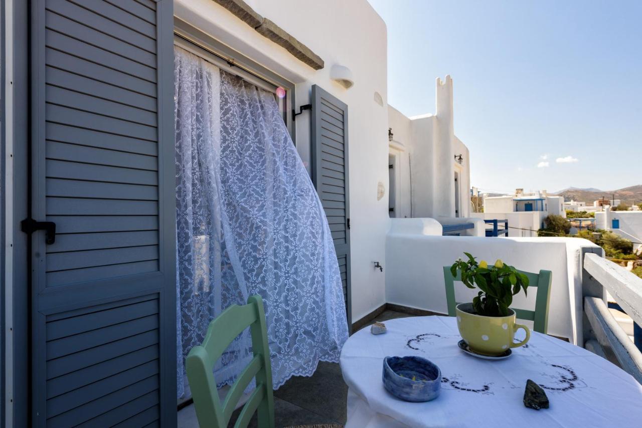 Hara'S Villa In Naousa , Paros Екстер'єр фото