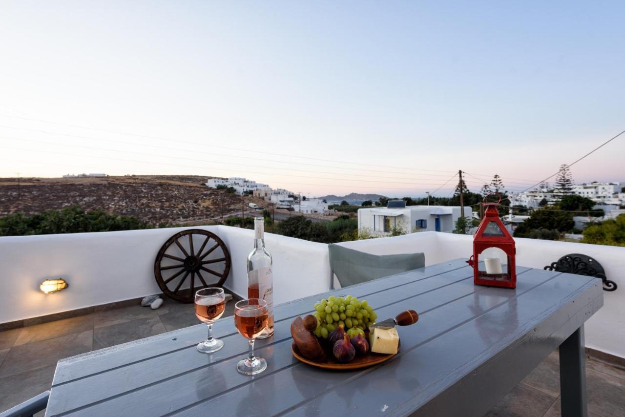 Hara'S Villa In Naousa , Paros Екстер'єр фото