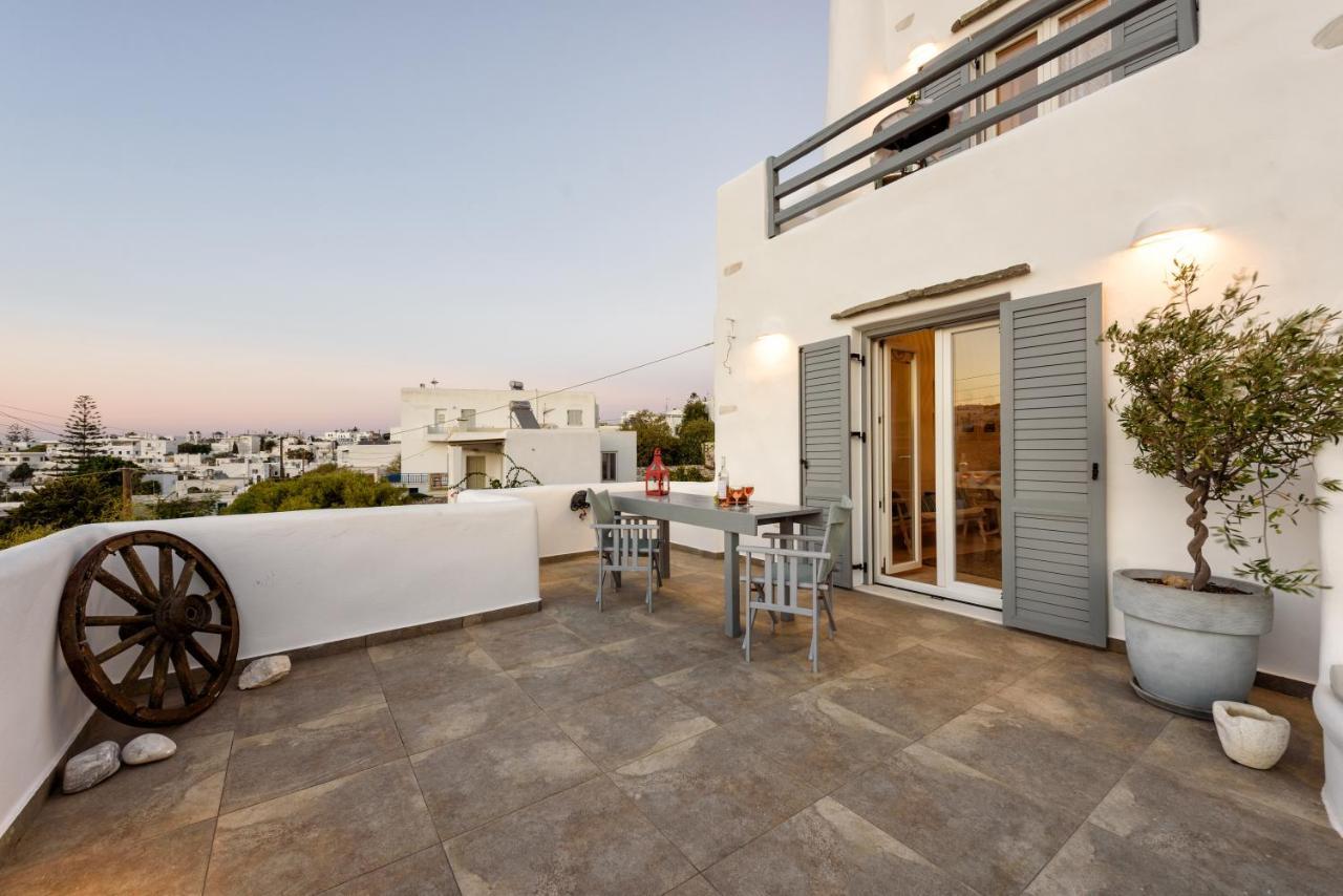 Hara'S Villa In Naousa , Paros Екстер'єр фото